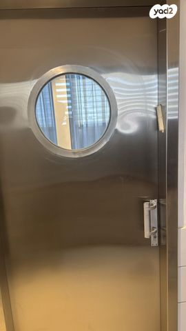 משרדים, מונטיפיורי, הרכבת, תל אביב יפו