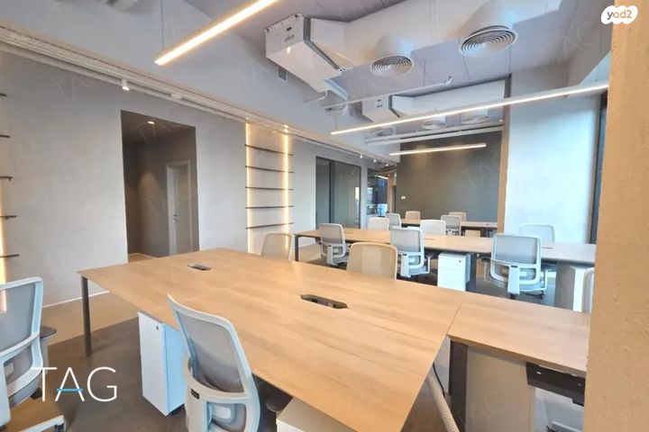 משרדים, דרך מנחם בגין, רמת גן