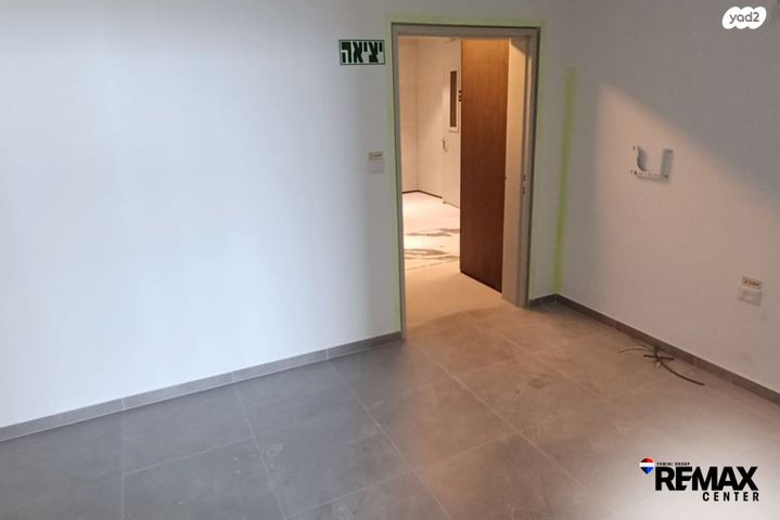 משרדים, עמק, צריפין החדשה, באר יעקב