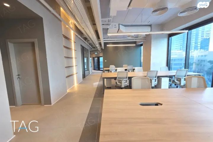 משרדים, דרך מנחם בגין, רמת גן