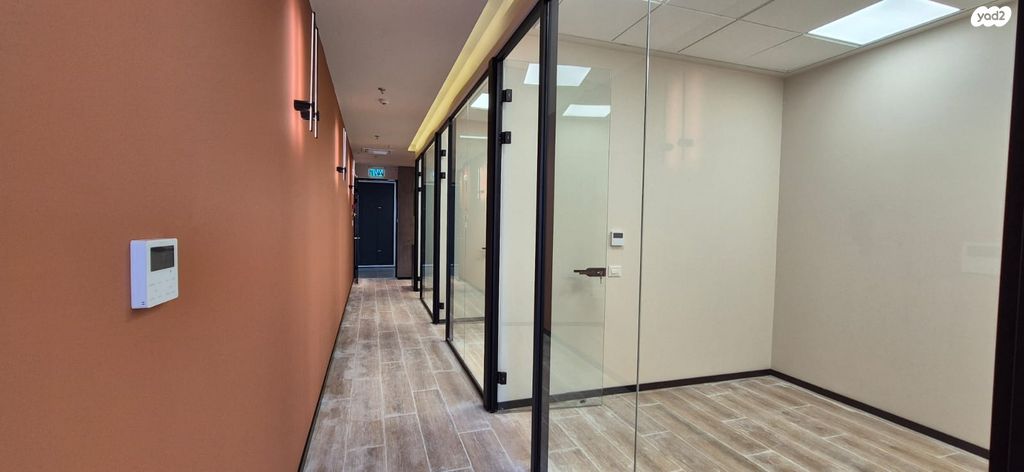 משרדים, פאול גרונינגר 4, מב"ת מערב, אזור תעשייה חדש, ראשון לציון