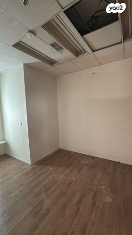 משרדים, מונטיפיורי, הרכבת, תל אביב יפו