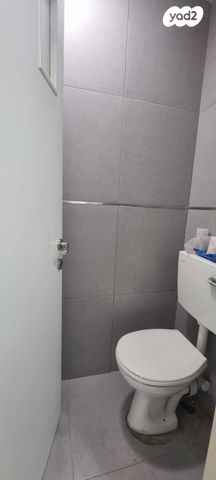 חנויות/ שטח מסחרי, אור עקיבא