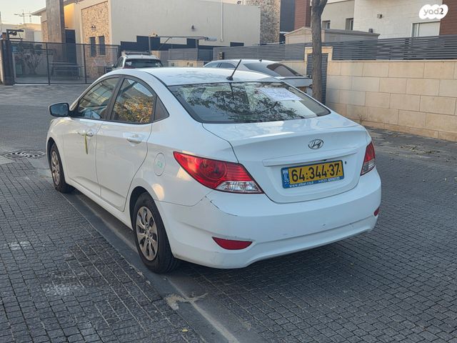 יונדאי אקסנט i25