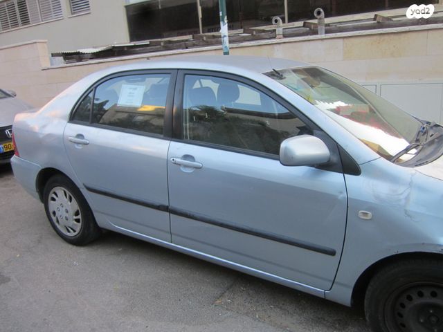 טויוטה קורולה