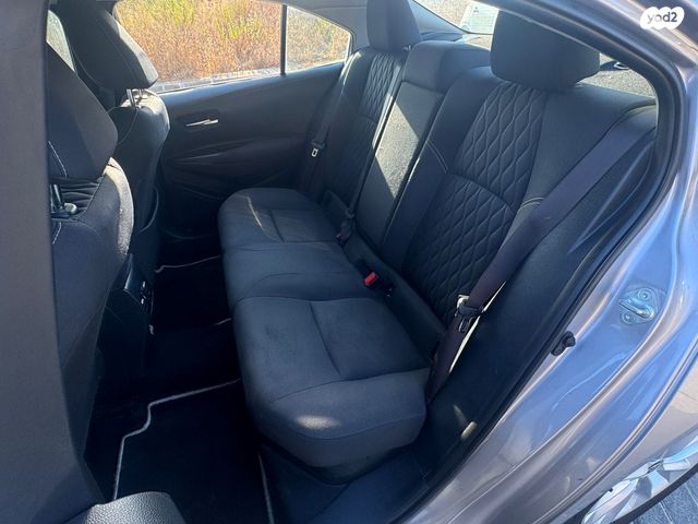 מודעת רכב טויוטה קורולה