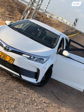 טויוטה קורולה