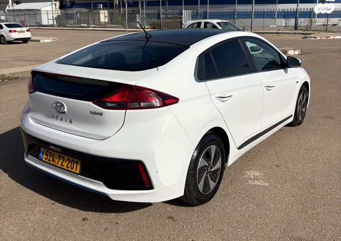 יונדאי איוניק