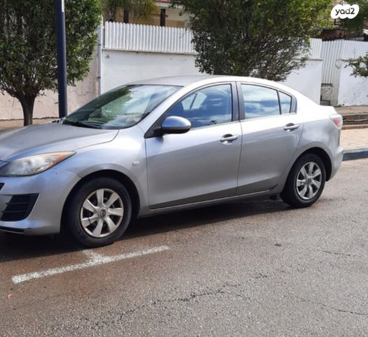 מודעת רכב מאזדה 3