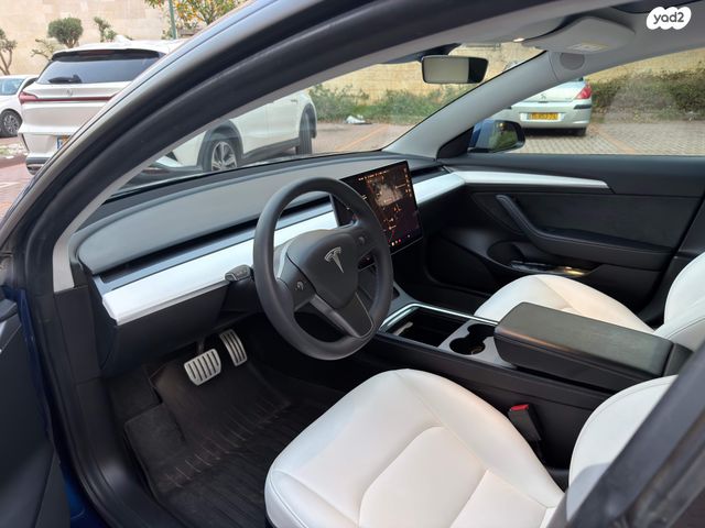 מודעת רכב טסלה מודל 3