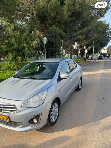 מודעת רכב מיצובישי אטראז'