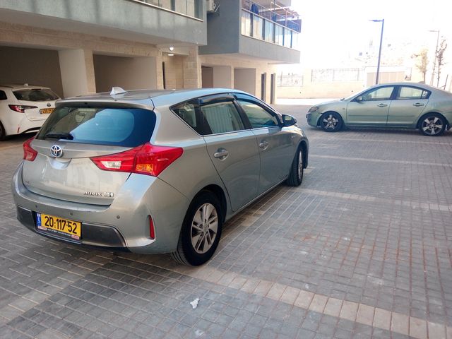 טויוטה אוריס