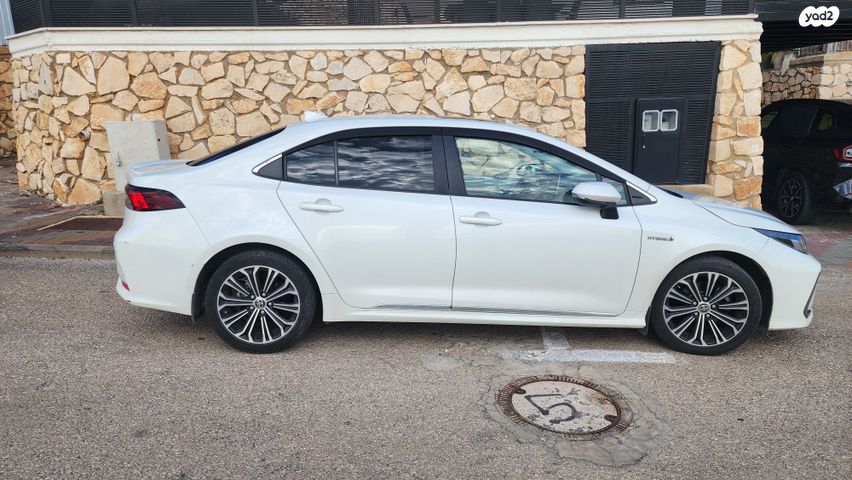 טויוטה קורולה