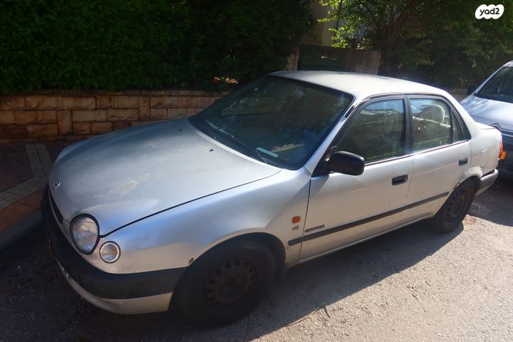 מודעת רכב טויוטה קורולה