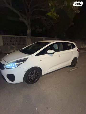 מודעת רכב קיה קארנס