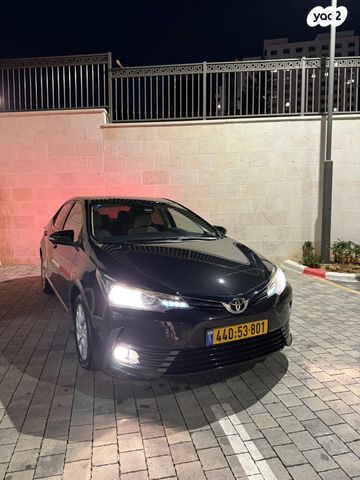 טויוטה קורולה