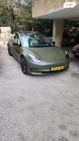 טסלה מודל 3