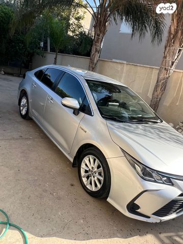 טויוטה קורולה