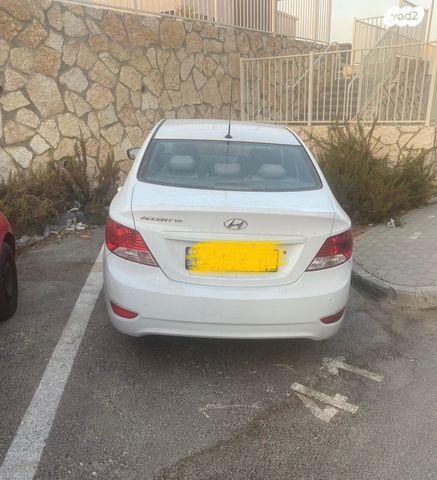 יונדאי אקסנט i25