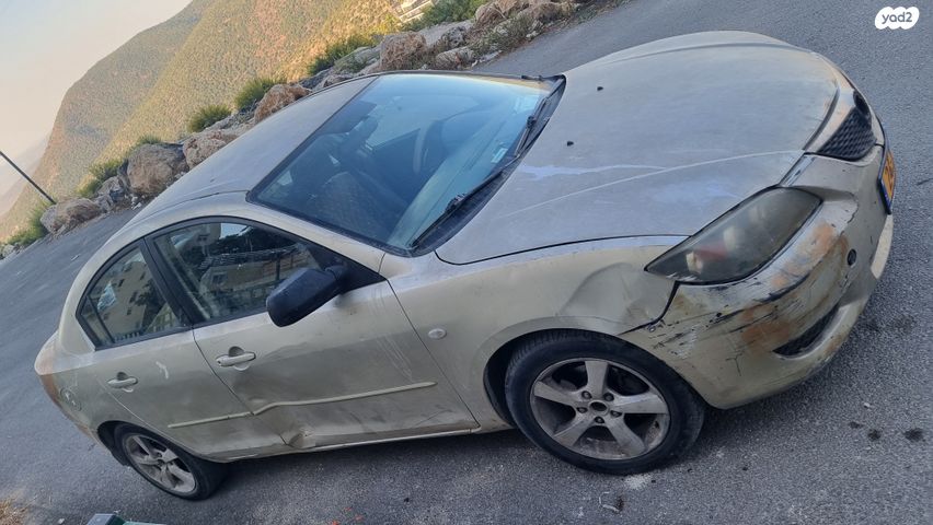 מודעת רכב מאזדה 3