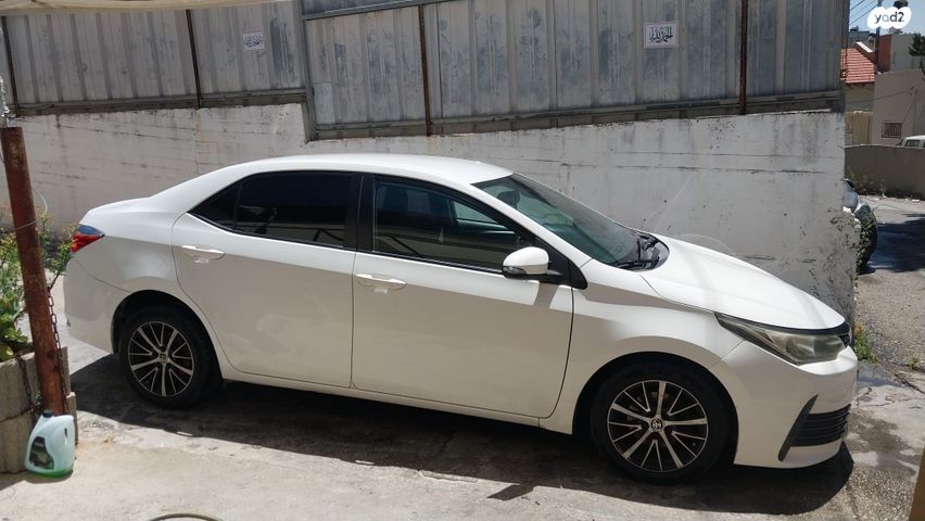 מודעת רכב טויוטה קורולה