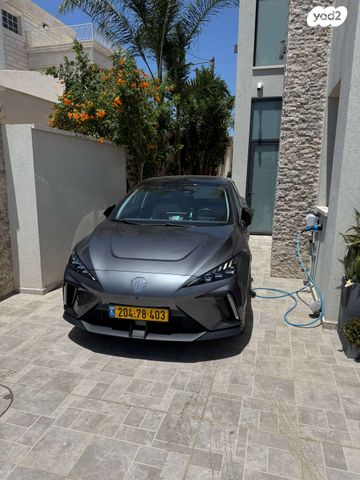 מודעת רכב אם ג'י MG4