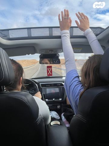 מודעת רכב אם ג'י ZS