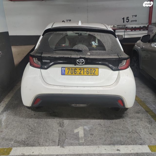 טויוטה יאריס