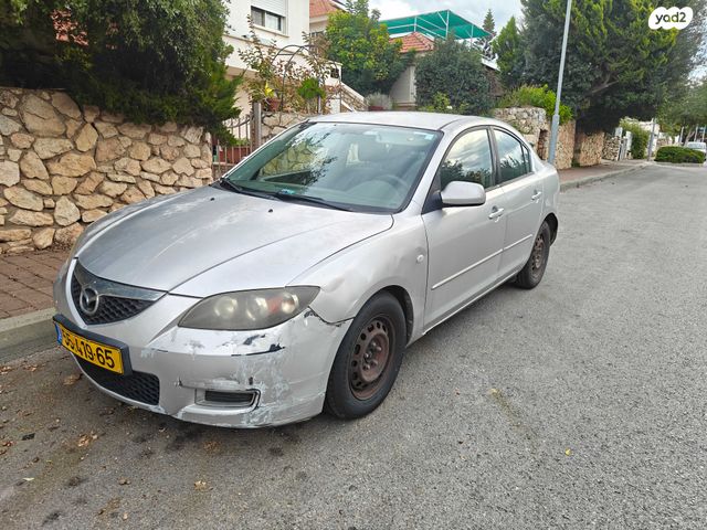 מודעת רכב מאזדה 3