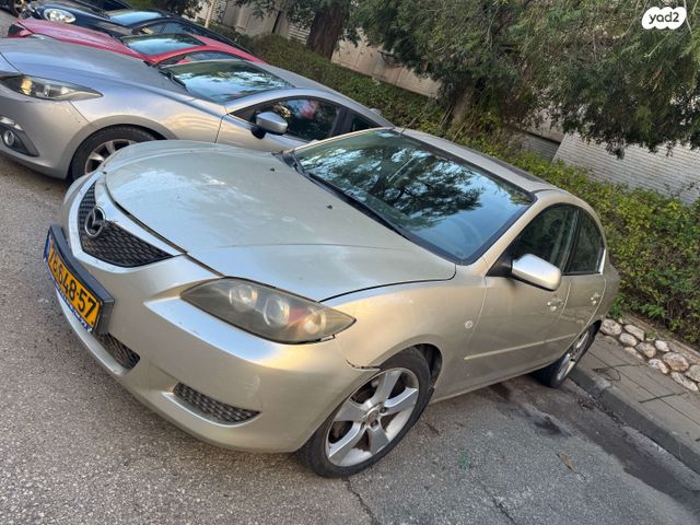 מאזדה 3