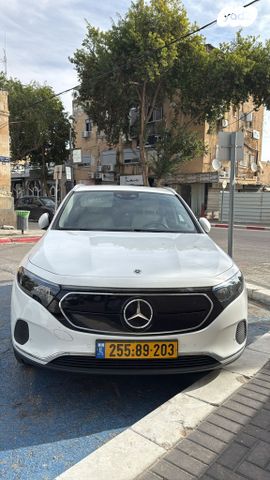 מודעת רכב מרצדס-בנץ EQA