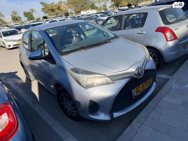 טויוטה יאריס