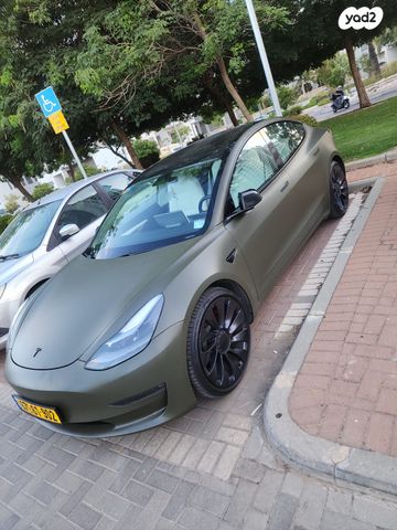 טסלה מודל 3