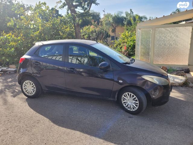 מודעת רכב מאזדה 2