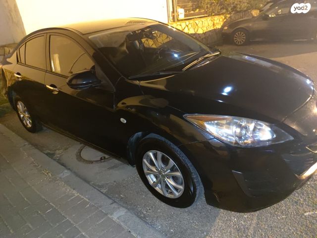 מודעת רכב מאזדה 3