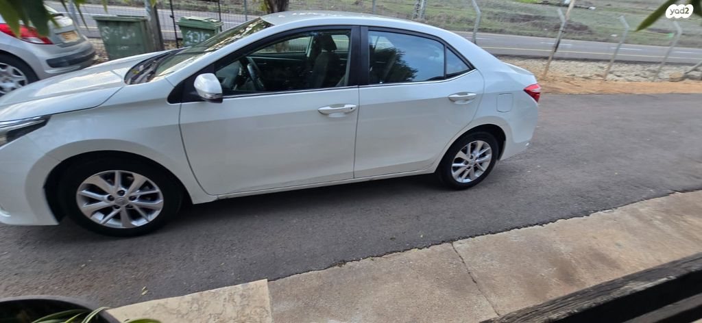 טויוטה קורולה