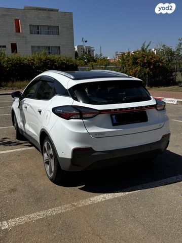 ג׳ילי Geometry C