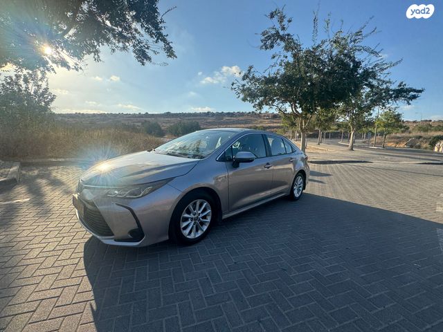 טויוטה קורולה