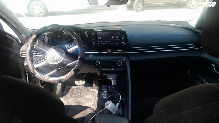 יונדאי אלנטרה