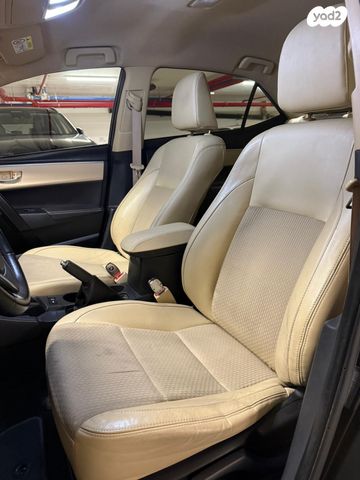 טויוטה קורולה