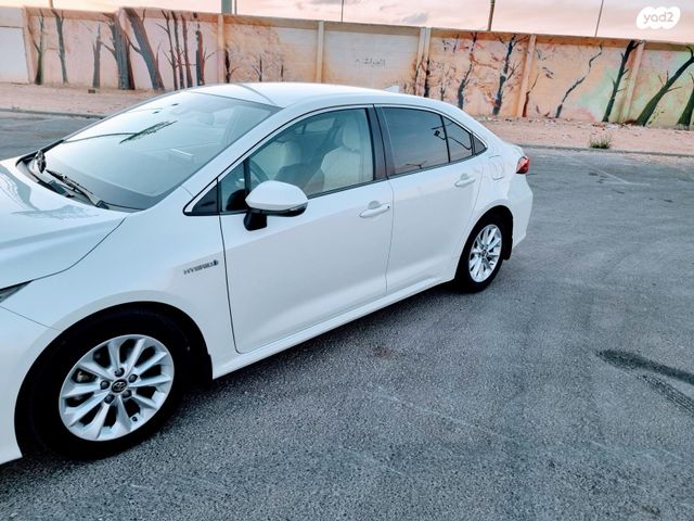 מודעת רכב טויוטה קורולה