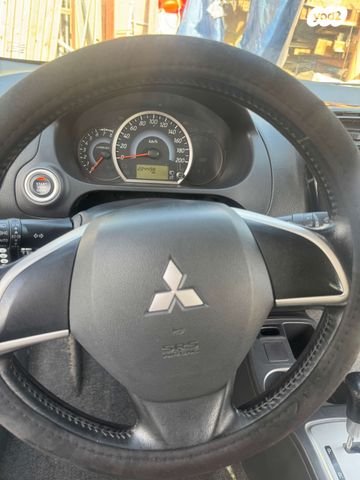 מיצובישי אטראז'