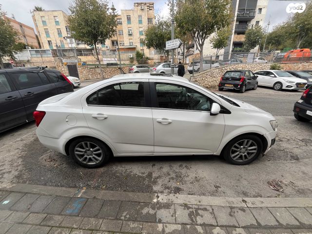 שברולט סוניק