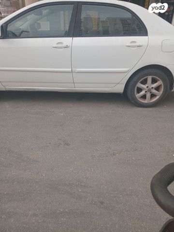 טויוטה קורולה