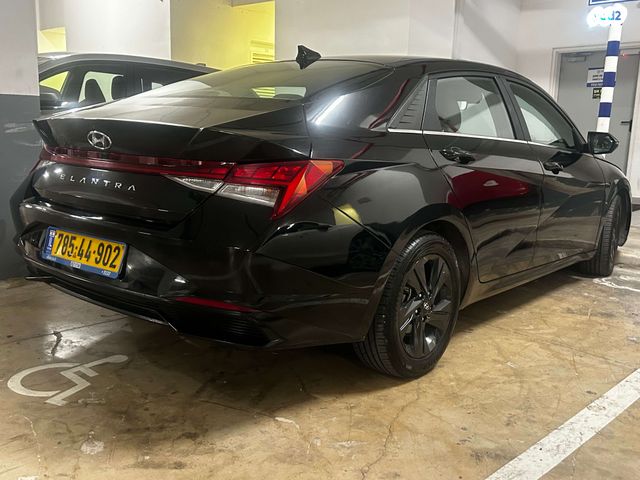 יונדאי אלנטרה