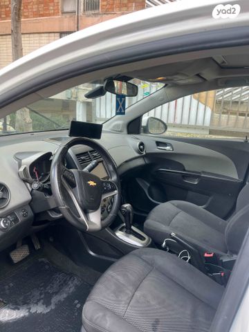 שברולט סוניק