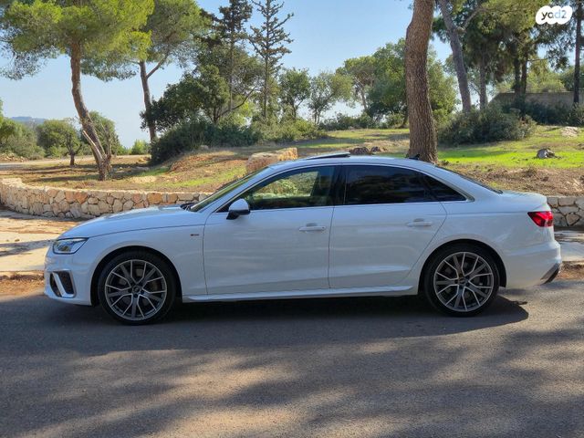 מודעת רכב אאודי A4