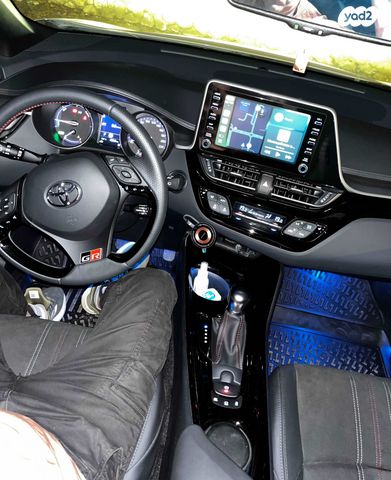 טויוטה C-HR