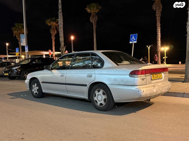 מודעת רכב סובארו לגאסי