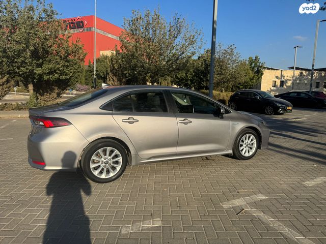 טויוטה קורולה